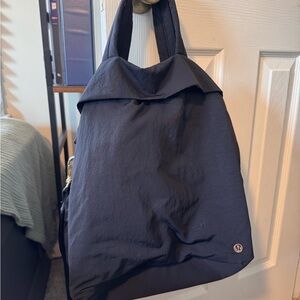 Lululemon on my level tote